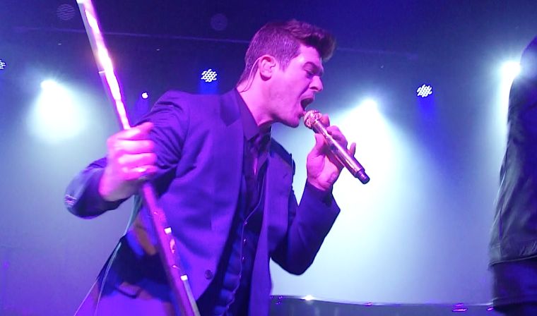 Robin Thicke Live At The Hamilton