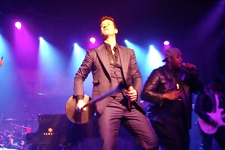 Robin Thicke Live At The Hamilton