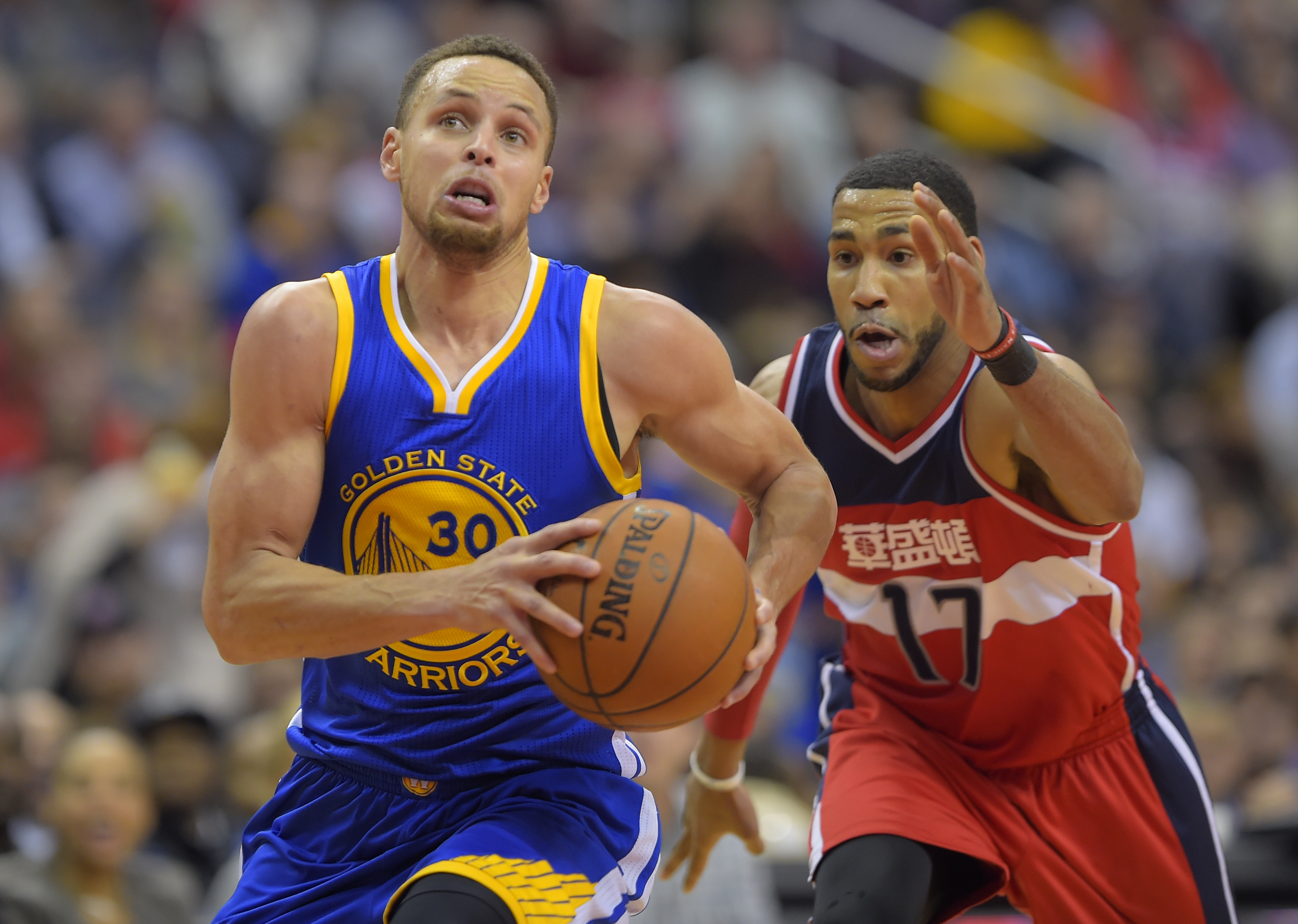 The Golden State Warriors play the Washington Wizards