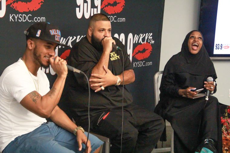 [Photos] DJ Khaled Meet & Greet With The Fam In The Morning