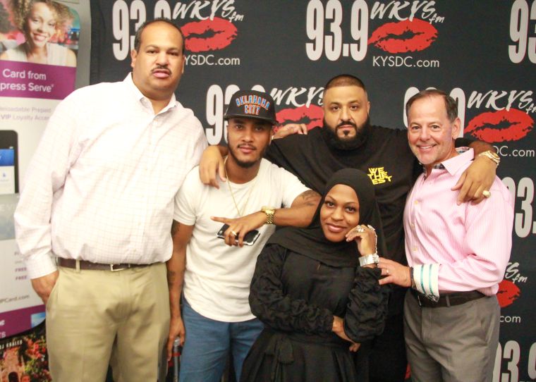 [Photos] DJ Khaled Meet & Greet With The Fam In The Morning