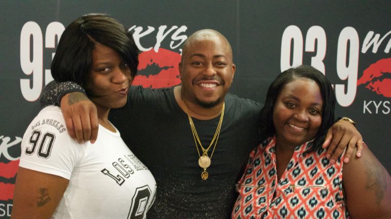 [Photos] Raheem DeVaughn & The Fam In The Morning Meet & Greet