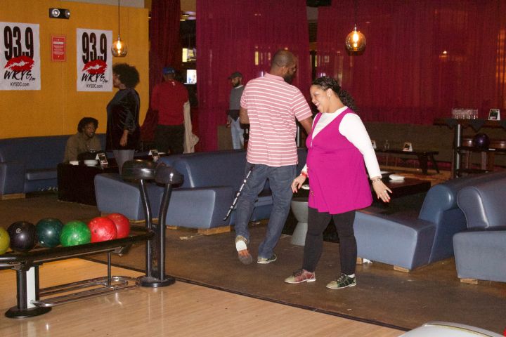Epic Records/93.9 WKYS Swift Bowling Party