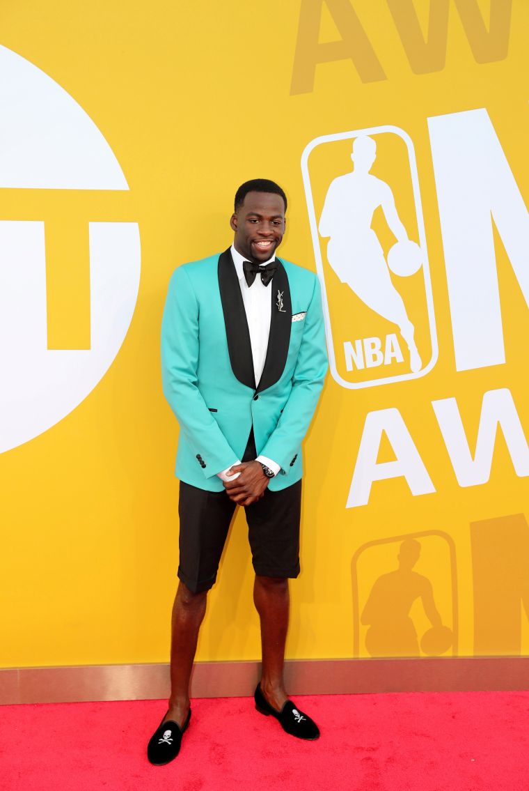 (SP)US-NEW YORK-NBA AWARDS