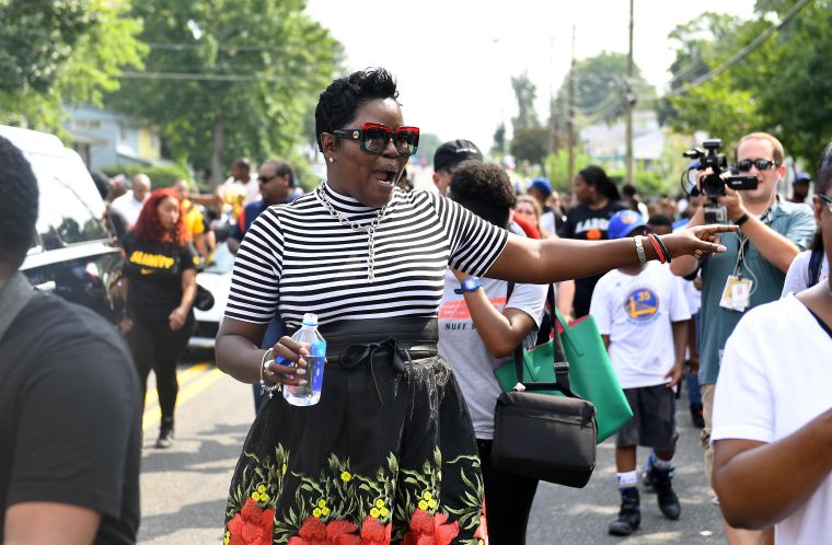 Seat Pleasant honors NBA star Kevin Durant with a parade