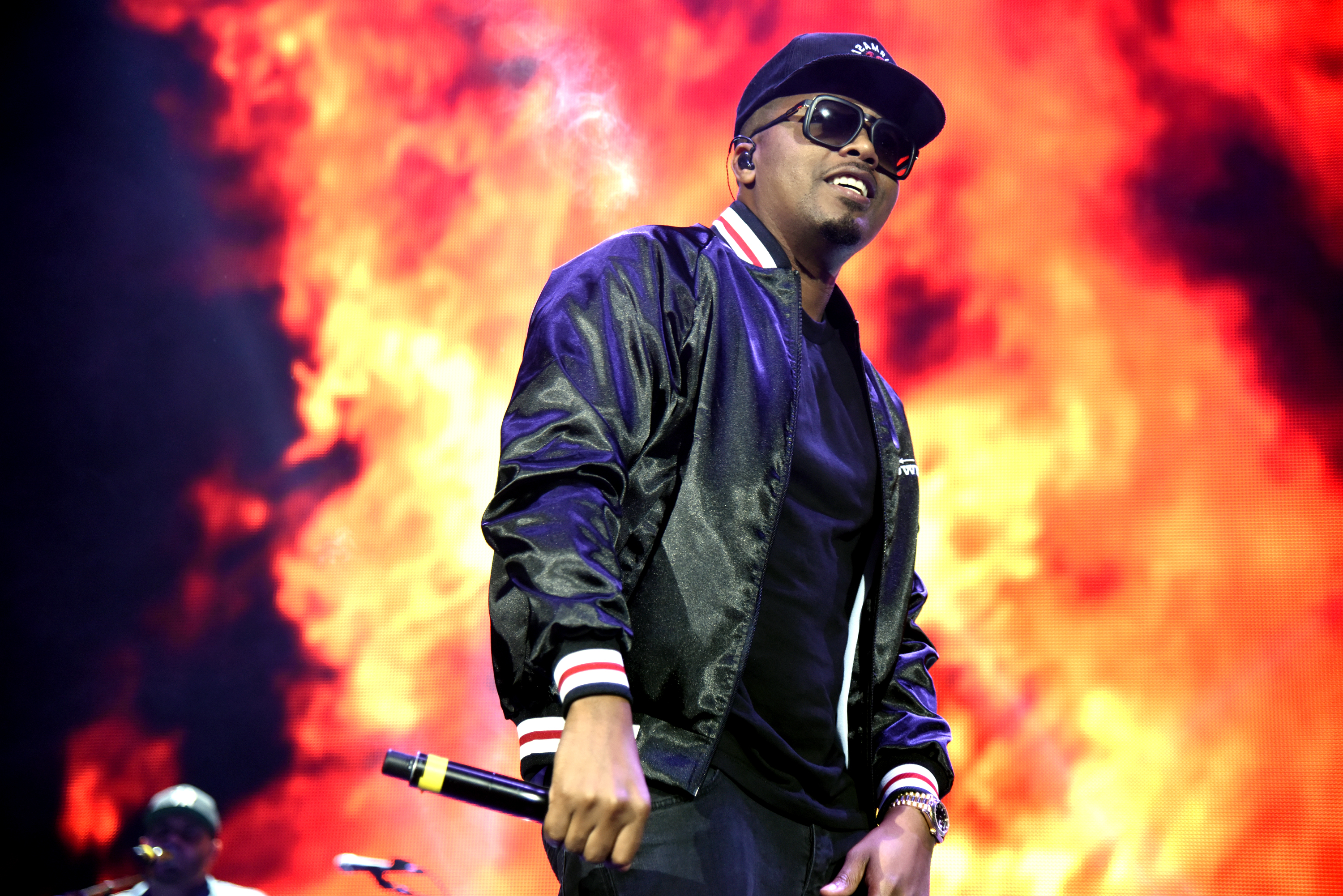 Lauryn Hill And Nas Perform At Bill Graham Civic Auditorium