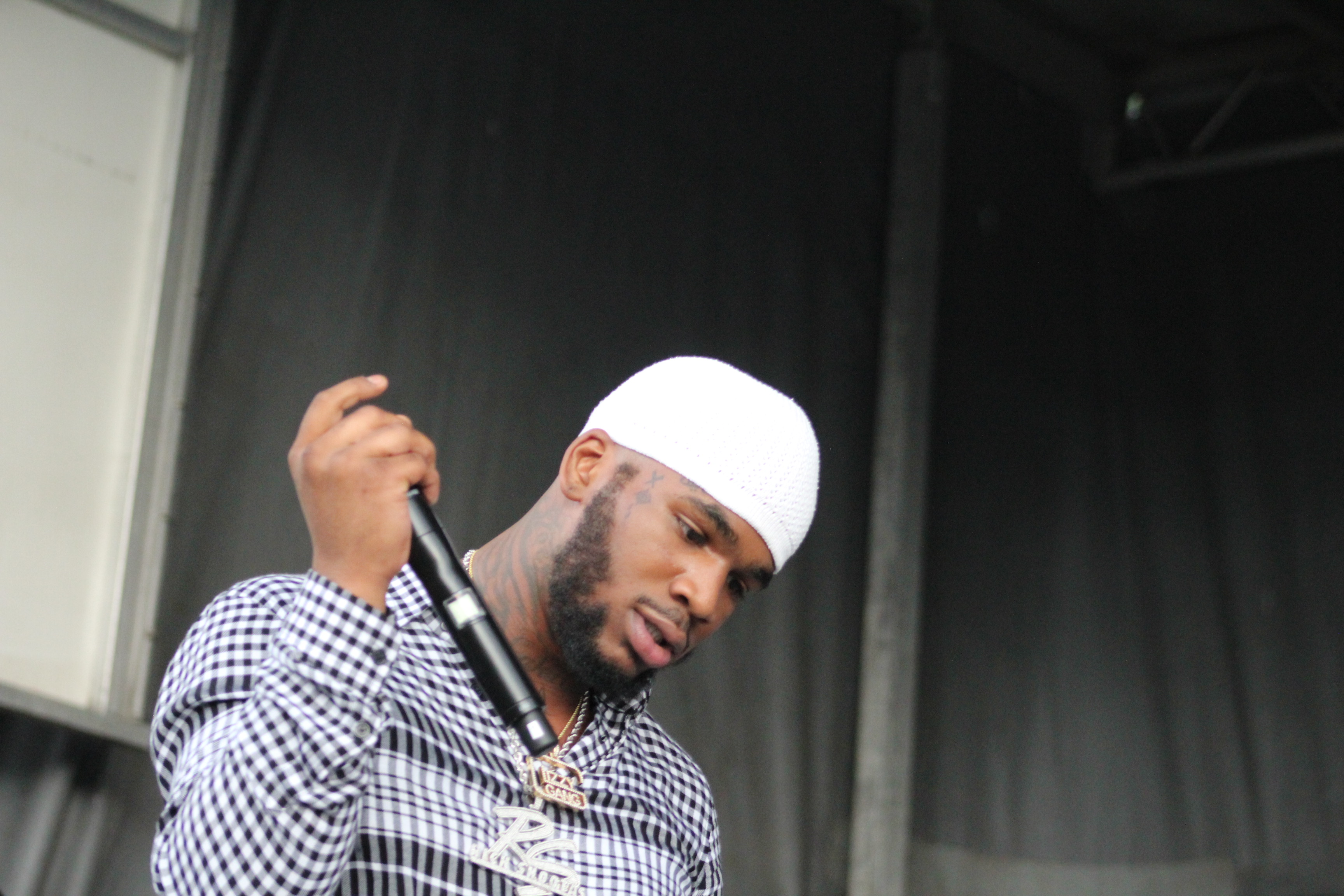 Q Da Fool At The 93.9 WKYS Black Party