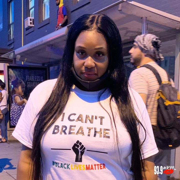 "I Can't Breathe #BlackLivesMatter" T-Shirt