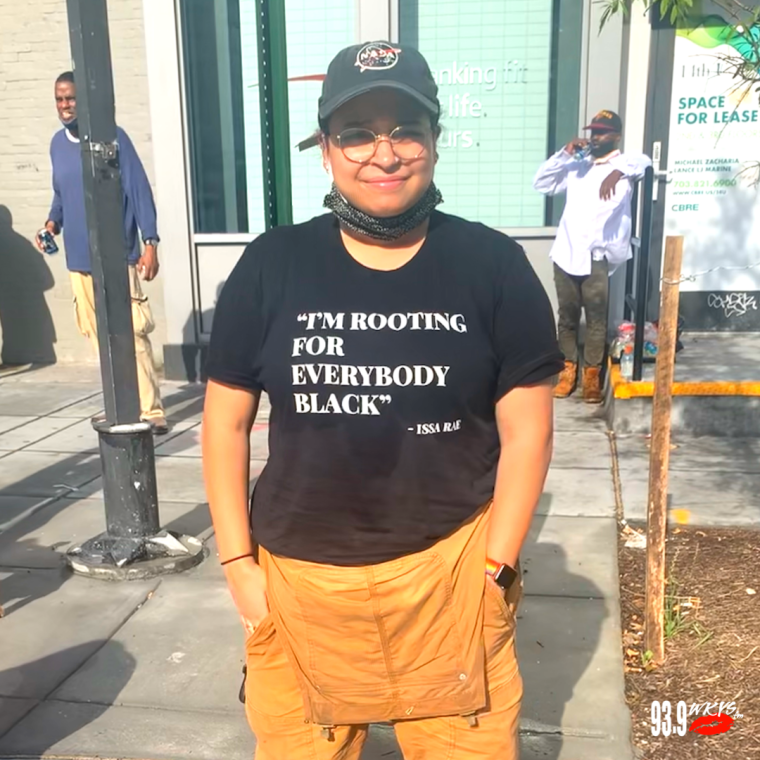 "I'm Rooting For Everybody Black - Issa Rae" T-Shirt