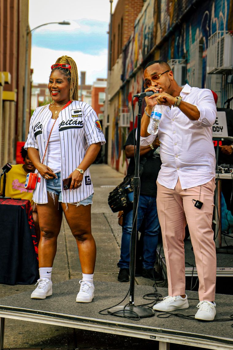 DJ Quicksilva & Dominique Da Diva At Ben’s Chili Bowl