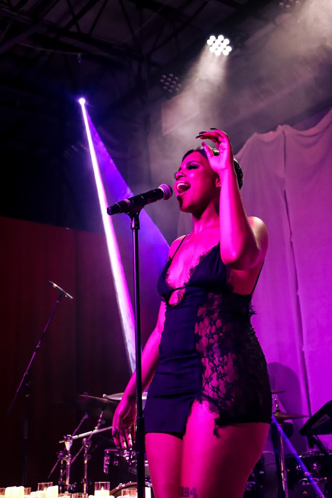 Alex Vaughn One Night Only