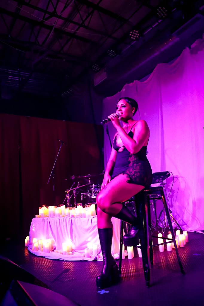 Alex Vaughn One Night Only