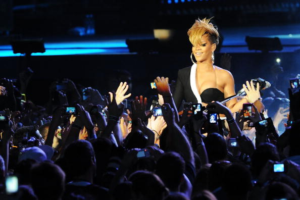 Rihanna's 2010 Performance at Pepsi Super Bowl XLIV Fan Jam