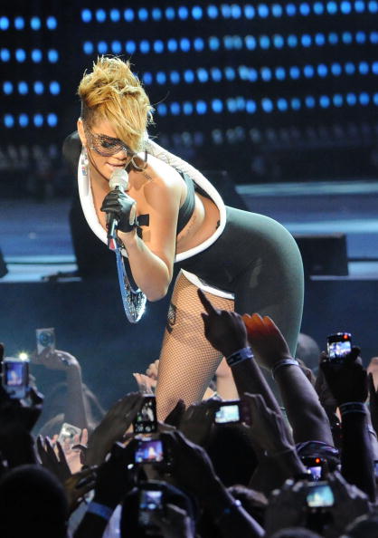 Rihanna's 2010 Performance at Pepsi Super Bowl XLIV Fan Jam