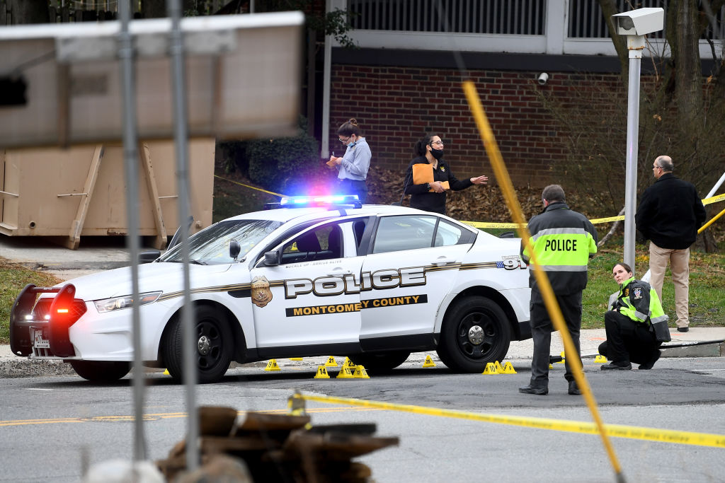 Police fatally shoot suspect who fired on them