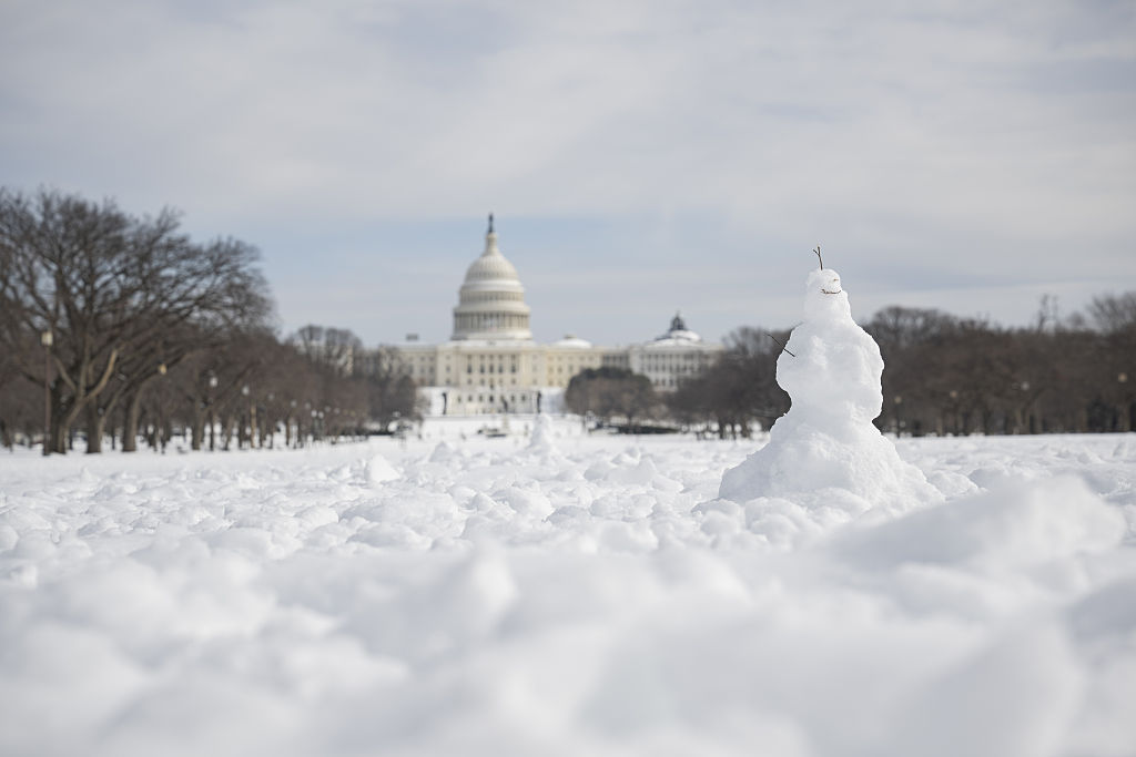 Washington covered in snow amid freezing temperatures