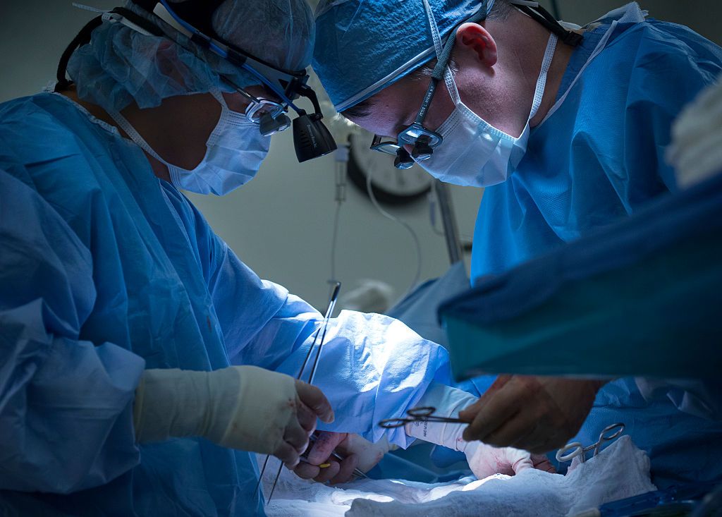 Personal Trainer Gives Client Gift Of Kidney Transplant